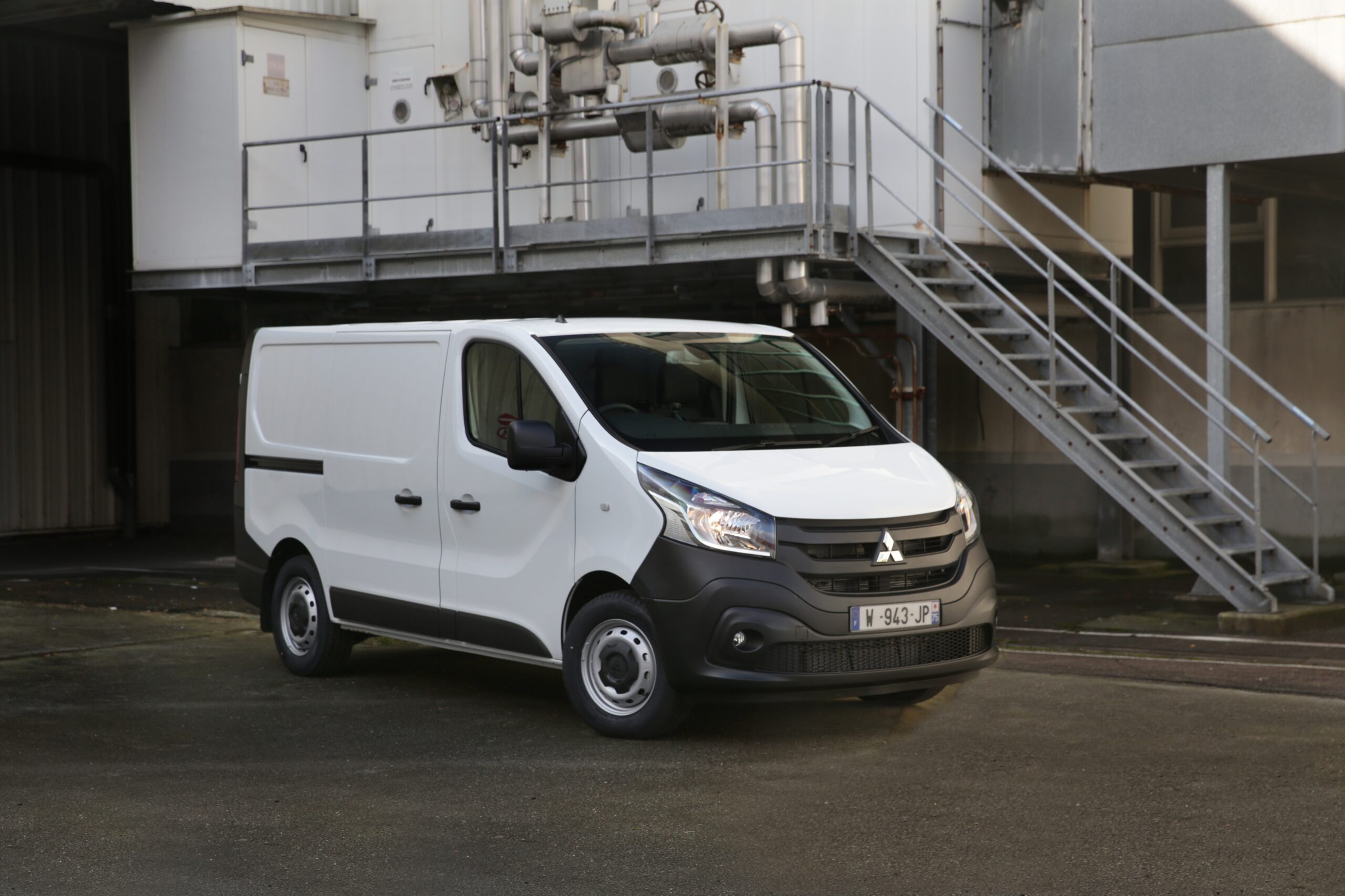 Mitsubishi release pricing for its Express model van
