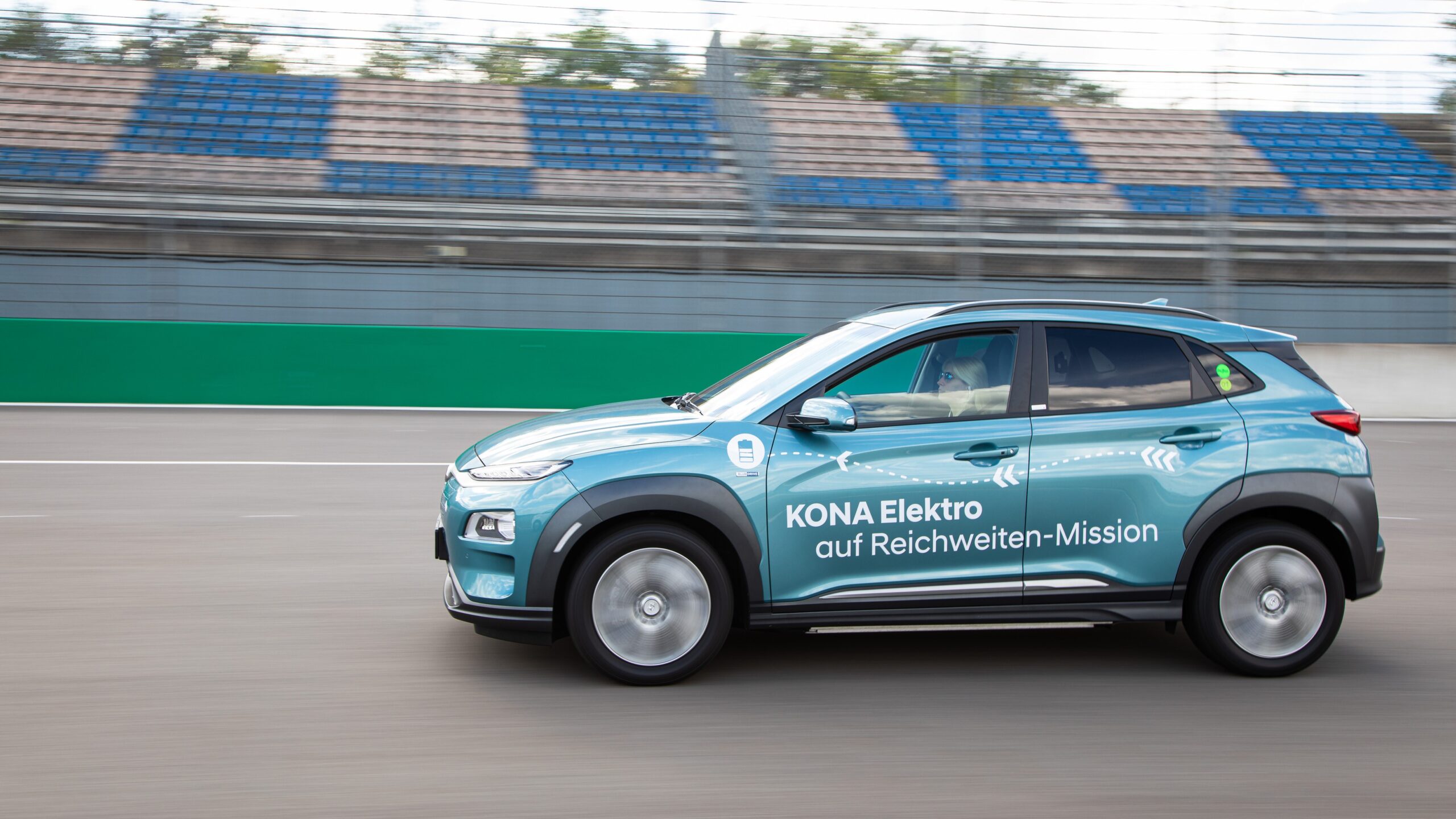 Hyundai Kona Electric sets range record of 1,026 kilometres