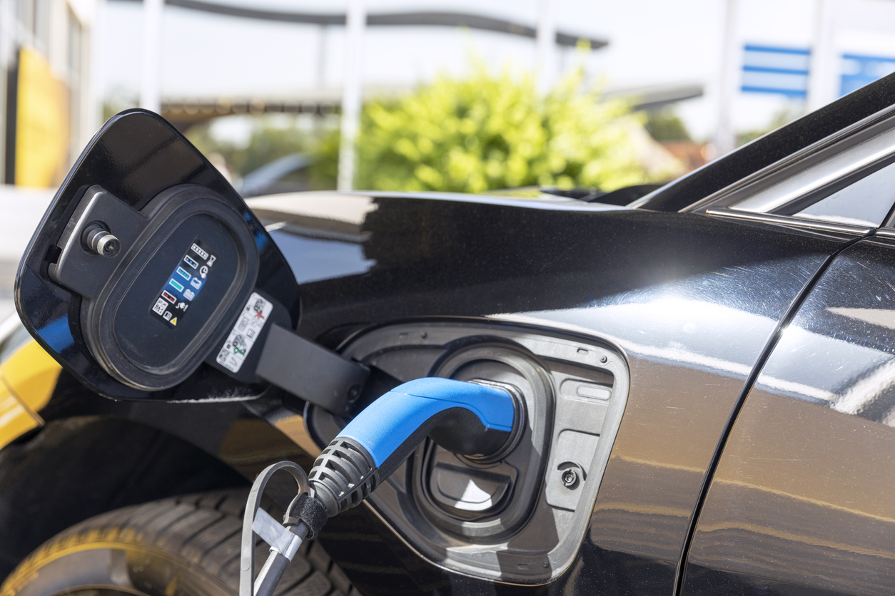 QLD and NSW Suburbs Take the Lead in EV Registrations