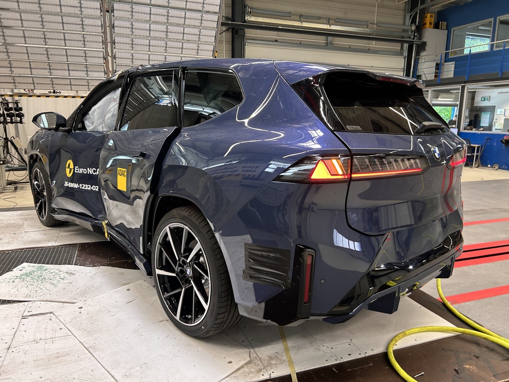 BMW iX3 earns five-star safety rating under new ANCAP criteria