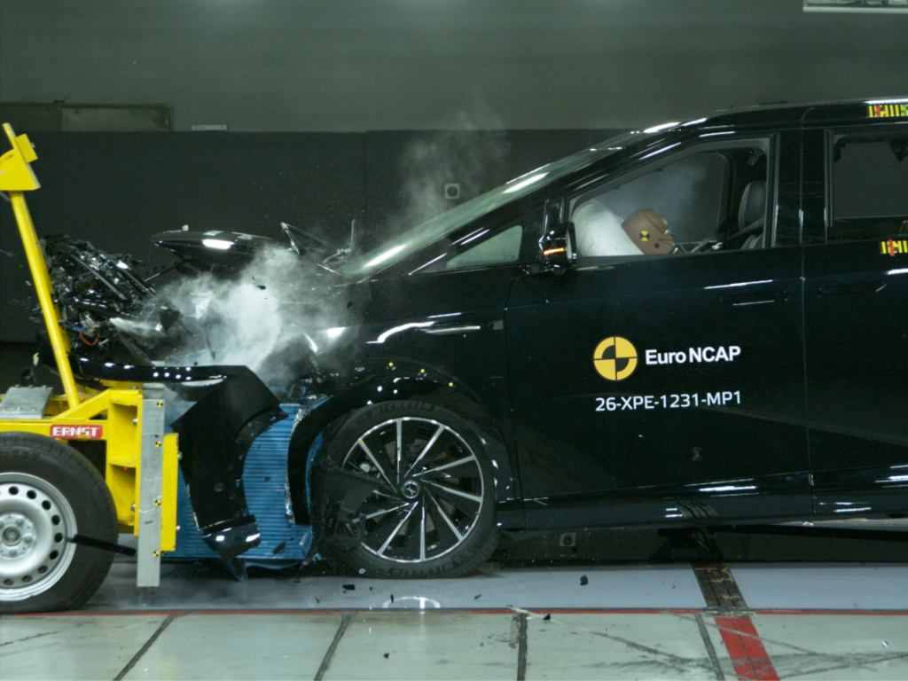 XPENG X9 earns five-star ANCAP safety rating